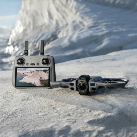 DJI Avata 2 Fly More Combo